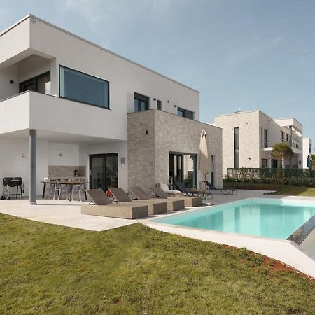 Sea View Villa Cala Royal Krnica Kültér fotó