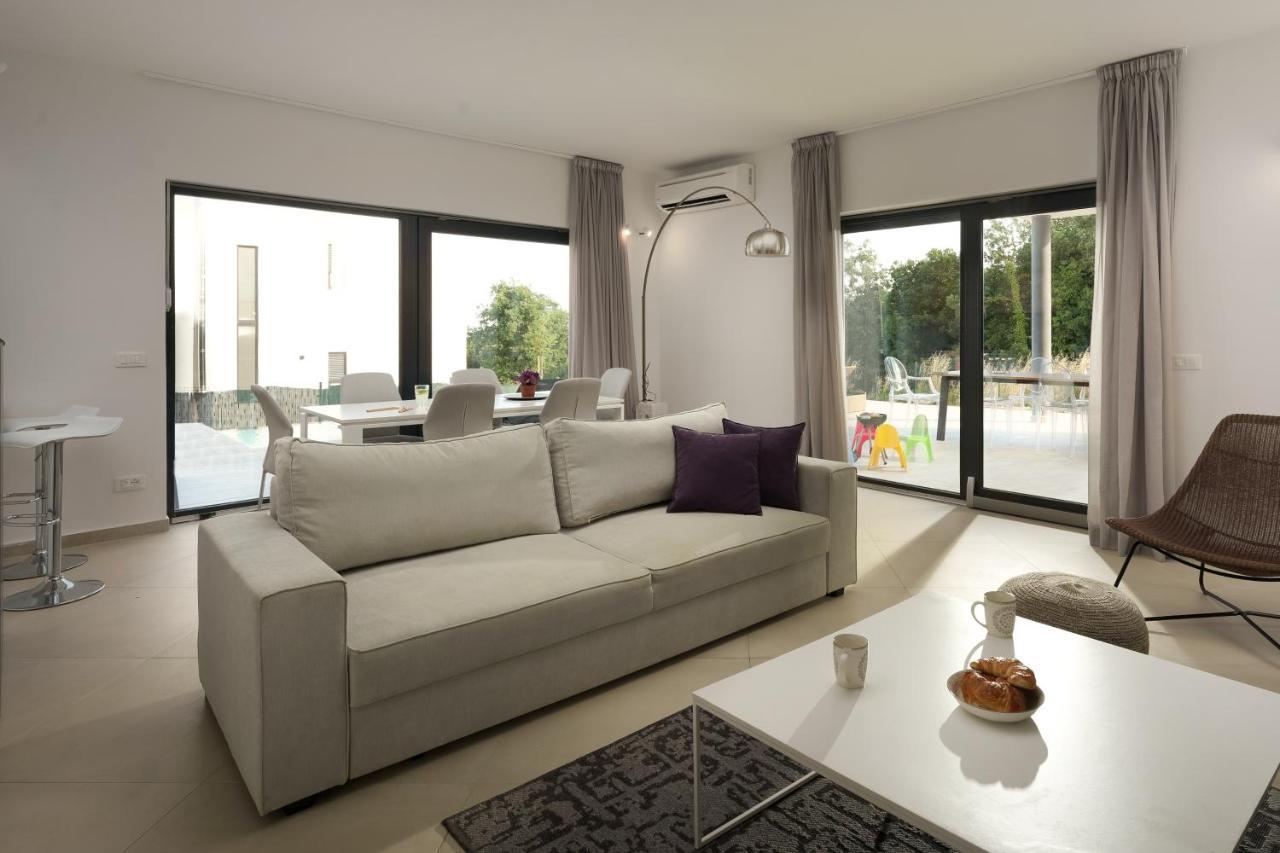 Sea View Villa Cala Royal Krnica Kültér fotó