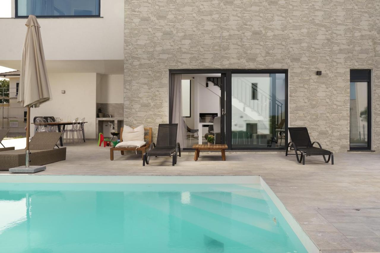 Sea View Villa Cala Royal Krnica Kültér fotó