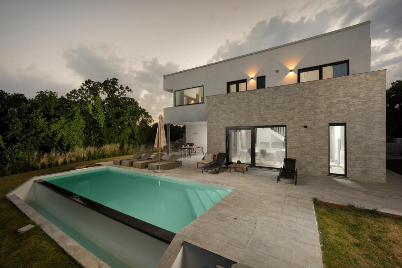 Sea View Villa Cala Royal Krnica Kültér fotó