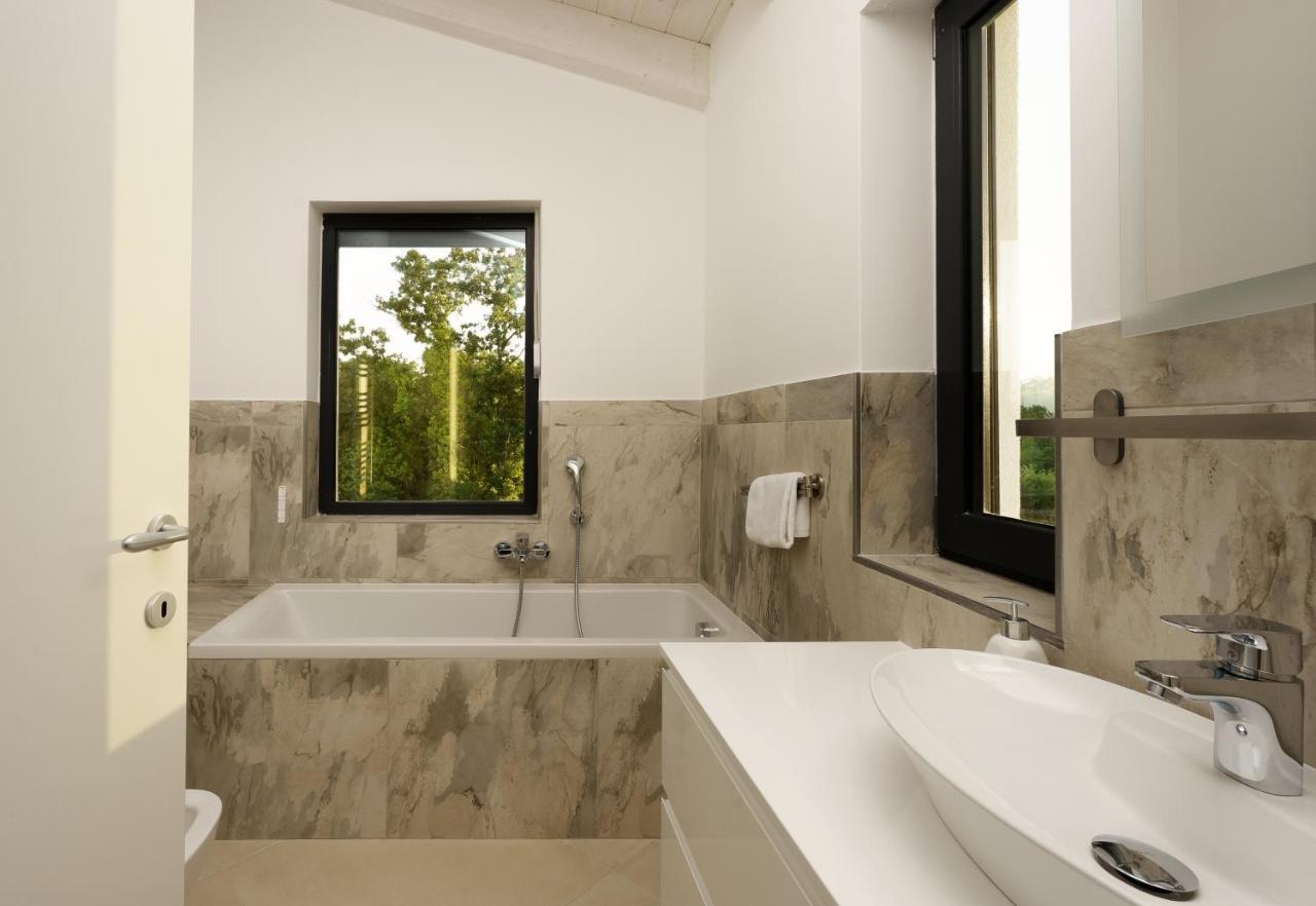 Sea View Villa Cala Royal Krnica Kültér fotó